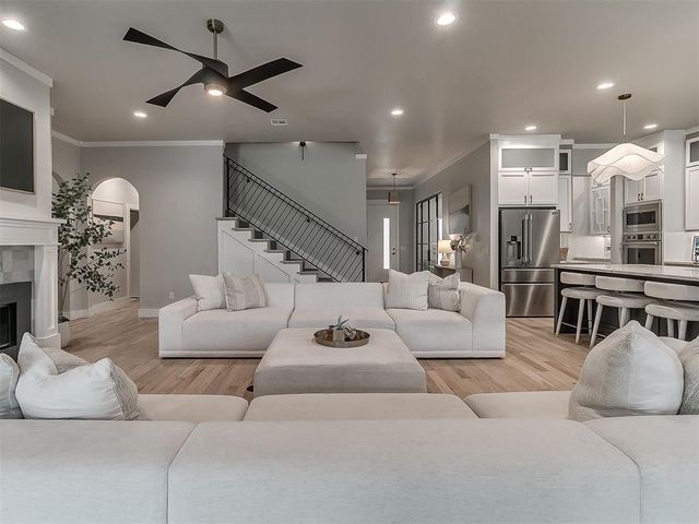 1333 Regency Bridge Circle, Edmond, OK 73034