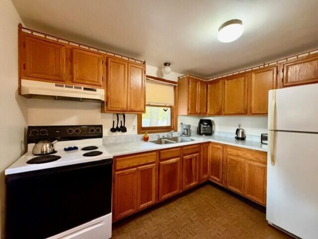 5 Clarkdale Road, Kennebunk, ME 04043 — photo 3
