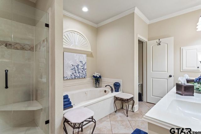 1303 Fairfield Ln, Tyler, TX 75703