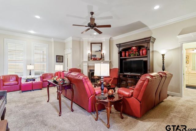 1303 Fairfield Ln, Tyler, TX 75703