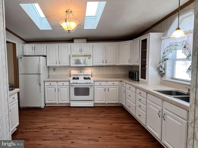 1404 FOREST WAY, Whiting, NJ 08759