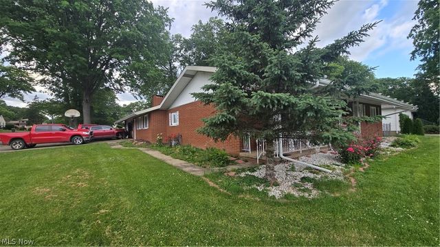1204 Roseway Avenue SE, Warren, OH 44484