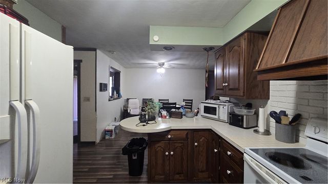 1204 Roseway Avenue SE, Warren, OH 44484