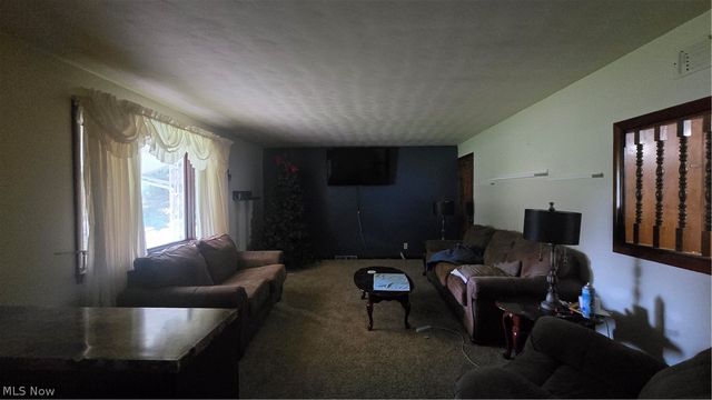 1204 Roseway Avenue SE, Warren, OH 44484