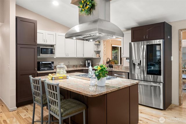 21621 SE 238th Street, Maple Valley, WA 98038