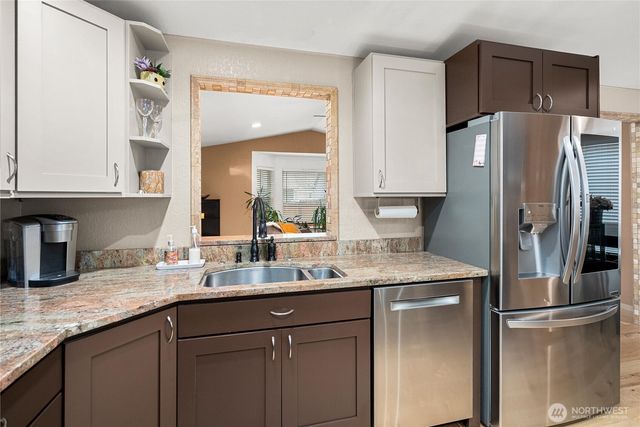 21621 SE 238th Street, Maple Valley, WA 98038