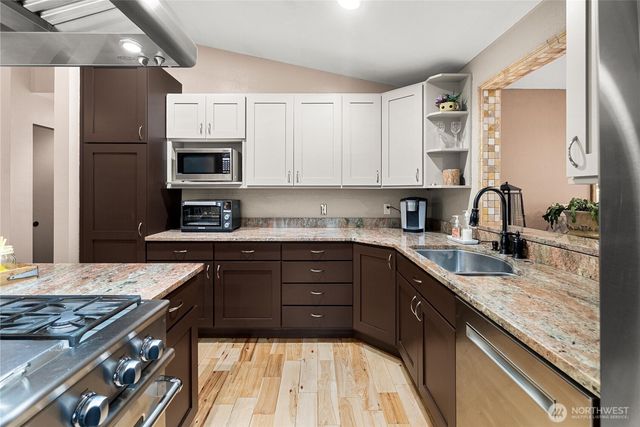 21621 SE 238th Street, Maple Valley, WA 98038