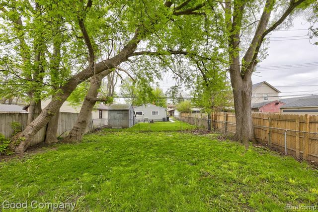 1936 Farrow Street, Ferndale, MI 48220