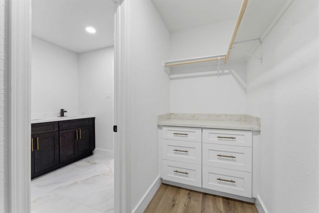 4710 Whispering Falls Drive, Houston, TX 77084