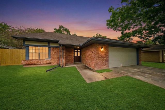 4710 Whispering Falls Drive, Houston, TX 77084