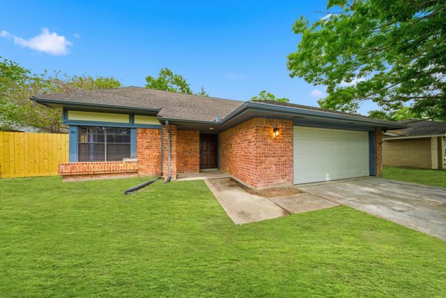 4710 Whispering Falls Drive, Houston, TX 77084