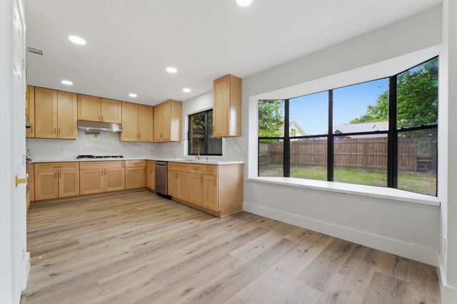 4710 Whispering Falls Drive, Houston, TX 77084