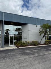 16155 SW 117th Avenue B18, Miami, FL 33177