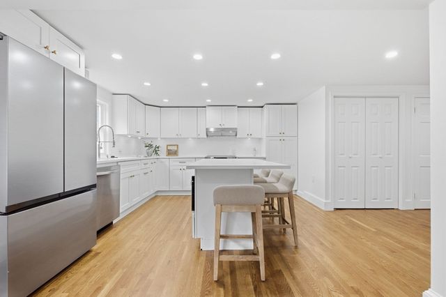 101 Central St, Rockland, MA 02370