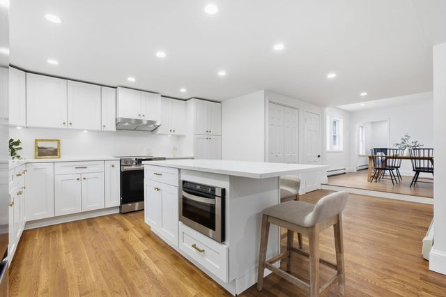 101 Central St, Rockland, MA 02370