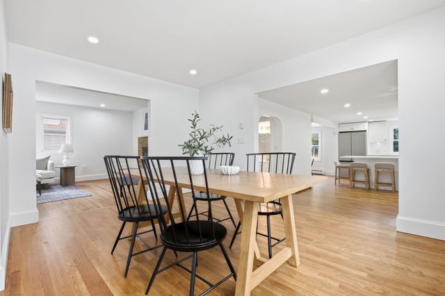 101 Central St, Rockland, MA 02370