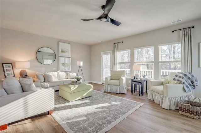 2017 Laycock Ln Unit 100, Suffolk, VA 23435