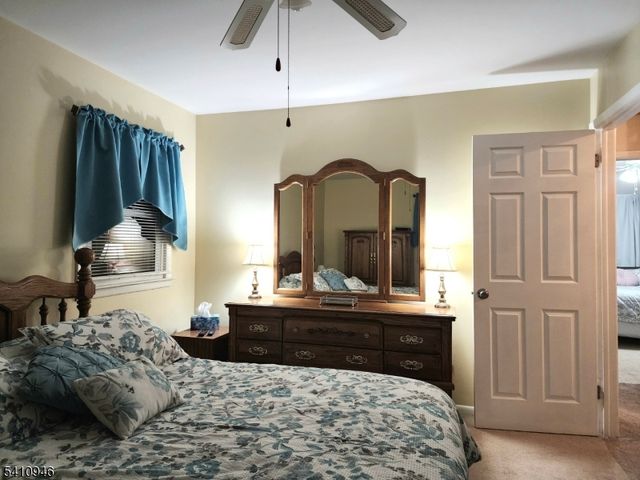 10 Sunrise Ave, Bloomingdale Boro, NJ 07403