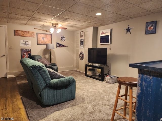 10 Sunrise Ave, Bloomingdale Boro, NJ 07403