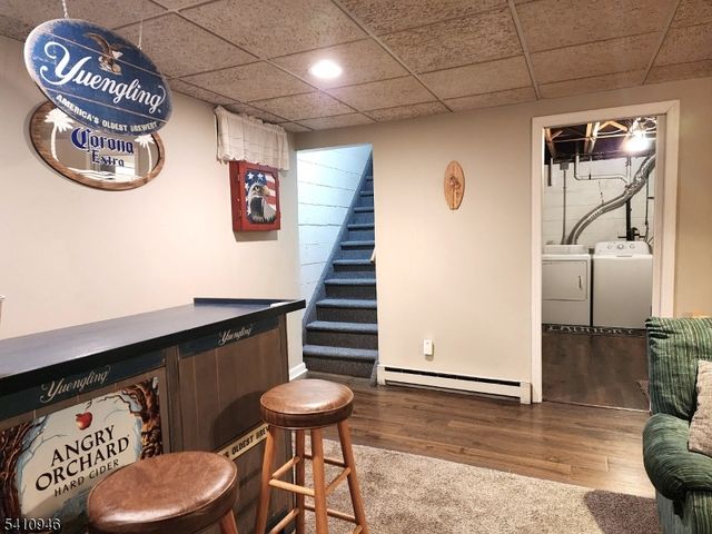 10 Sunrise Ave, Bloomingdale Boro, NJ 07403