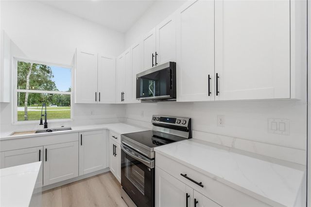 3812 E WALKER STREET, Inverness, FL 34453