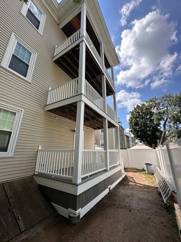 52 Garfield Avenue 2, Medford, MA 02155