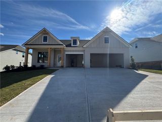 29 Rose Lake Court, Hoschton, GA 30548