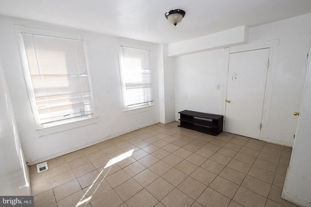 2101 W BALTIMORE ST W, Baltimore, MD 21223