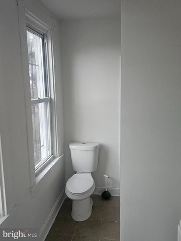 2101 W BALTIMORE ST W, Baltimore, MD 21223