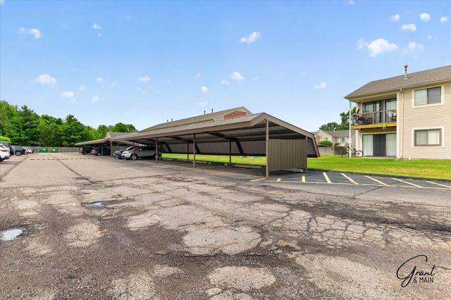 30761 Hidden Pines Lane, Roseville, MI 48066