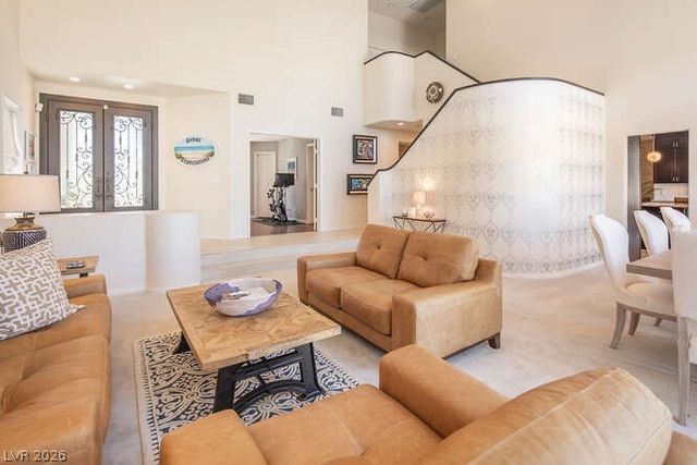 8856 Rainbow Ridge Drive, Las Vegas, NV 89117