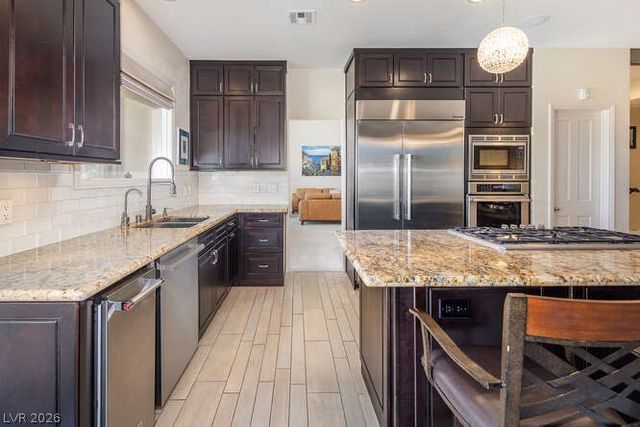 8856 Rainbow Ridge Drive, Las Vegas, NV 89117