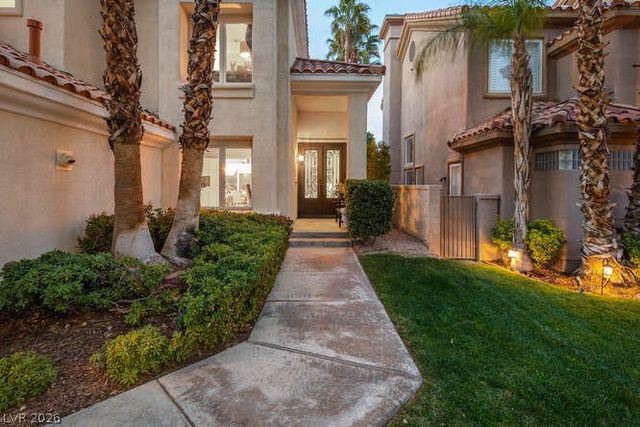 8856 Rainbow Ridge Drive, Las Vegas, NV 89117