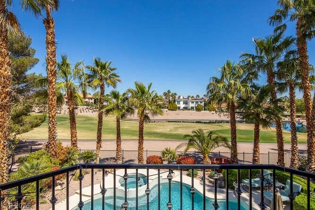 8856 Rainbow Ridge Drive, Las Vegas, NV 89117