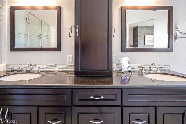 8856 Rainbow Ridge Drive, Las Vegas, NV 89117