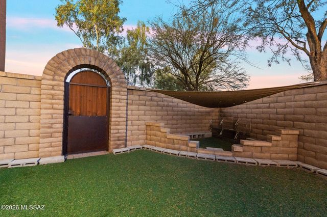 474 E Croydon Park Road, Tucson, AZ 85704