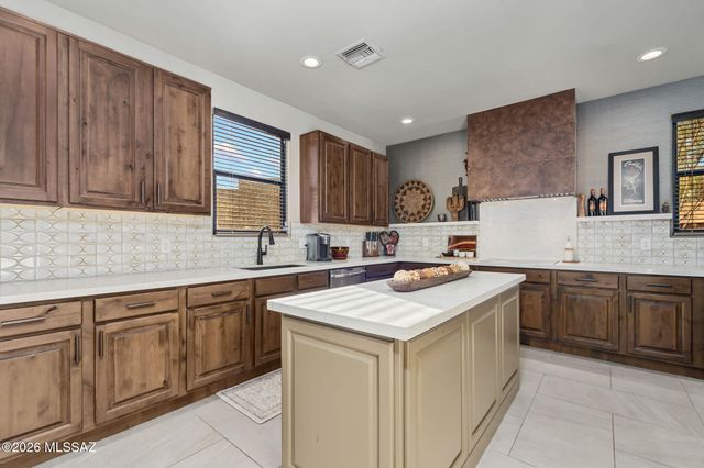 474 E Croydon Park Road, Tucson, AZ 85704