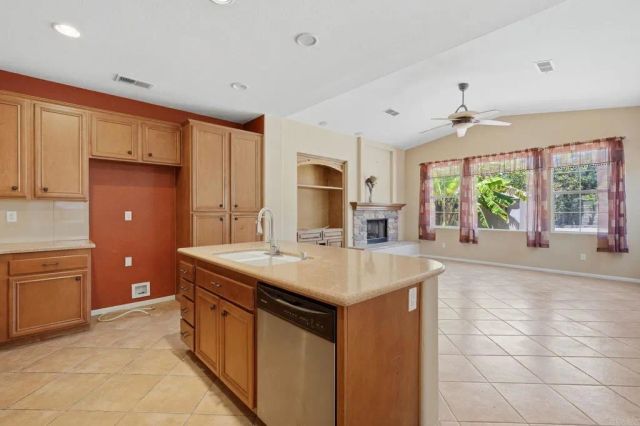 2185 Corte San Simeon, Chula Vista, CA 91914