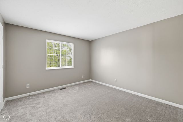 235 Meadow Glen Drive, Avon, IN 46123