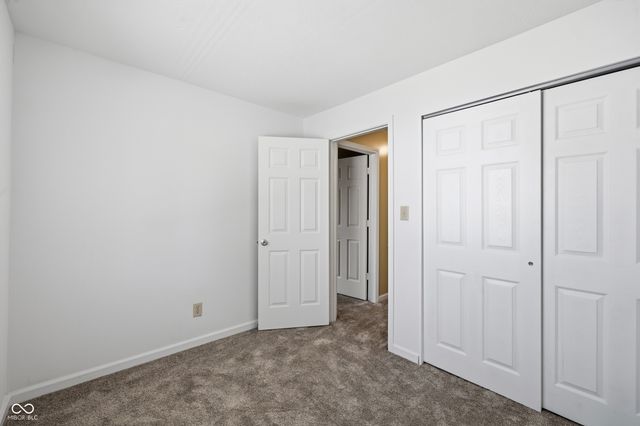 235 Meadow Glen Drive, Avon, IN 46123