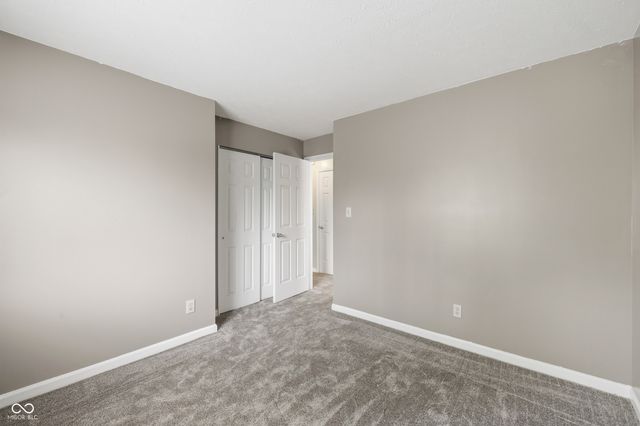 235 Meadow Glen Drive, Avon, IN 46123