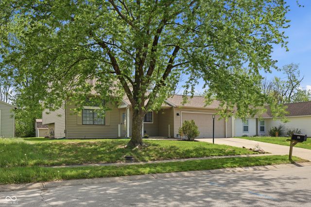 235 Meadow Glen Drive, Avon, IN 46123