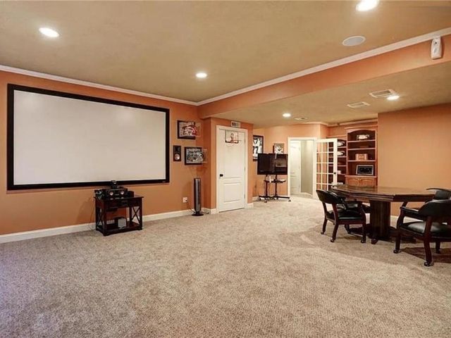 1221 SW Summit Crossing Drive, Lee's Summit, MO 64081