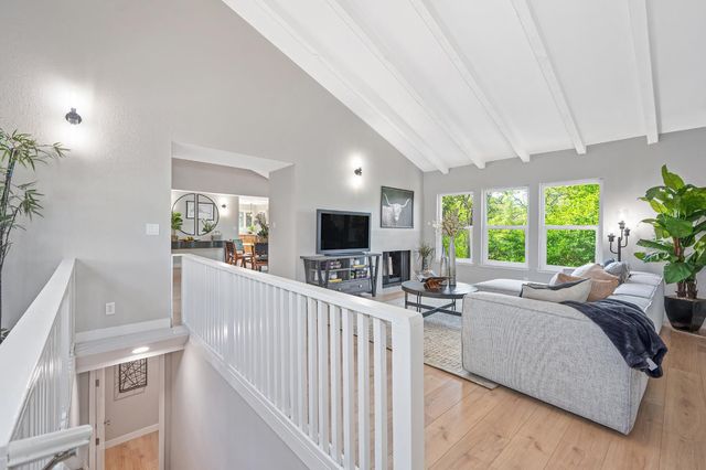 12730 Shockley Ct, Auburn, CA 95603