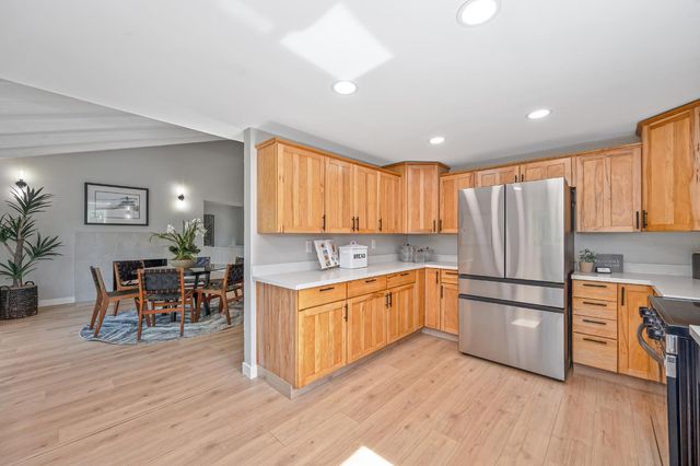 12730 Shockley Ct, Auburn, CA 95603