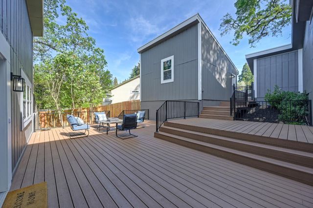 12730 Shockley Ct, Auburn, CA 95603