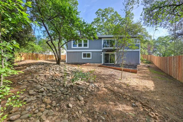 12730 Shockley Ct, Auburn, CA 95603