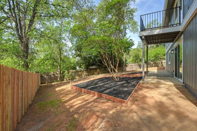 12730 Shockley Ct, Auburn, CA 95603