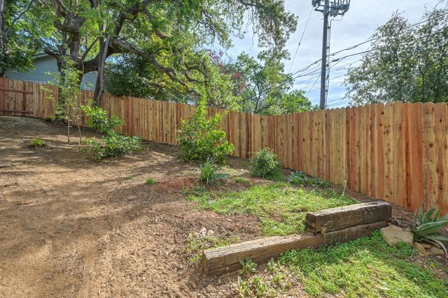 12730 Shockley Ct, Auburn, CA 95603