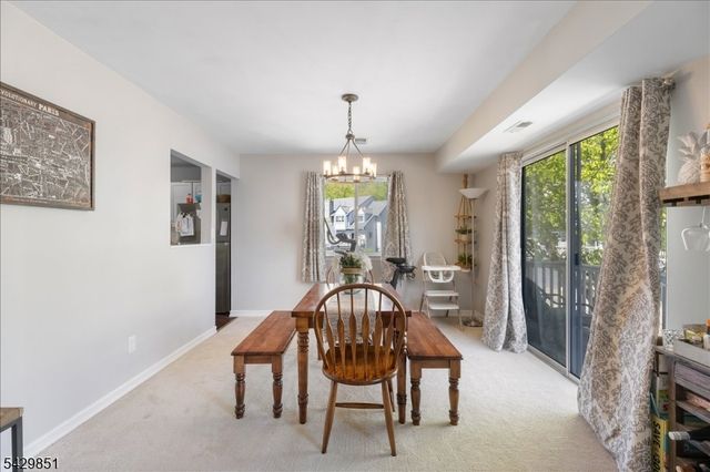 15 Garden Ct, Roxbury Twp., NJ 07876